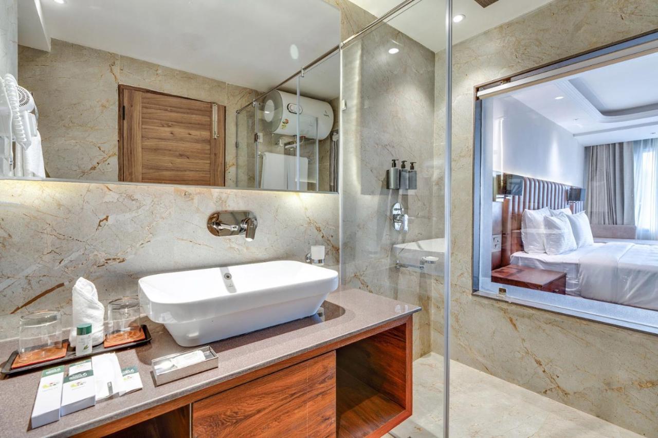 Hotel 11 Boulevard Σριναγκάρ Εξωτερικό φωτογραφία