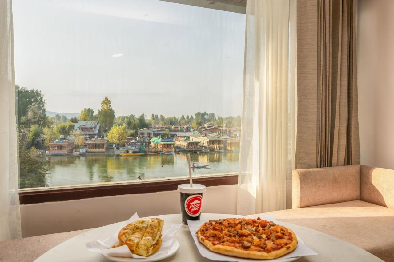 Hotel 11 Boulevard Σριναγκάρ Εξωτερικό φωτογραφία