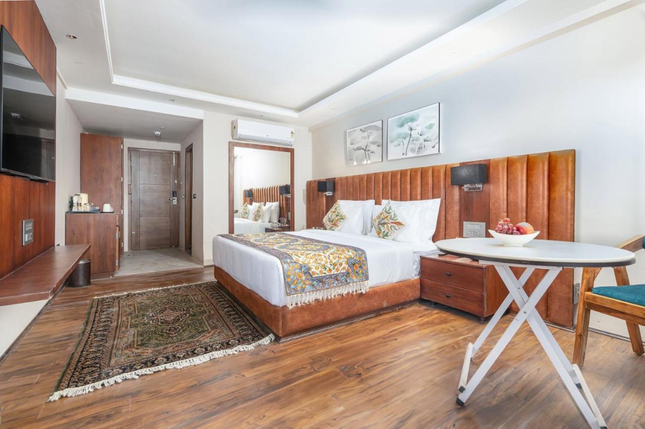 Hotel 11 Boulevard Σριναγκάρ Εξωτερικό φωτογραφία